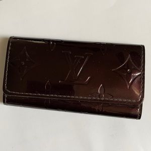 Louis Vuitton 4 key holder